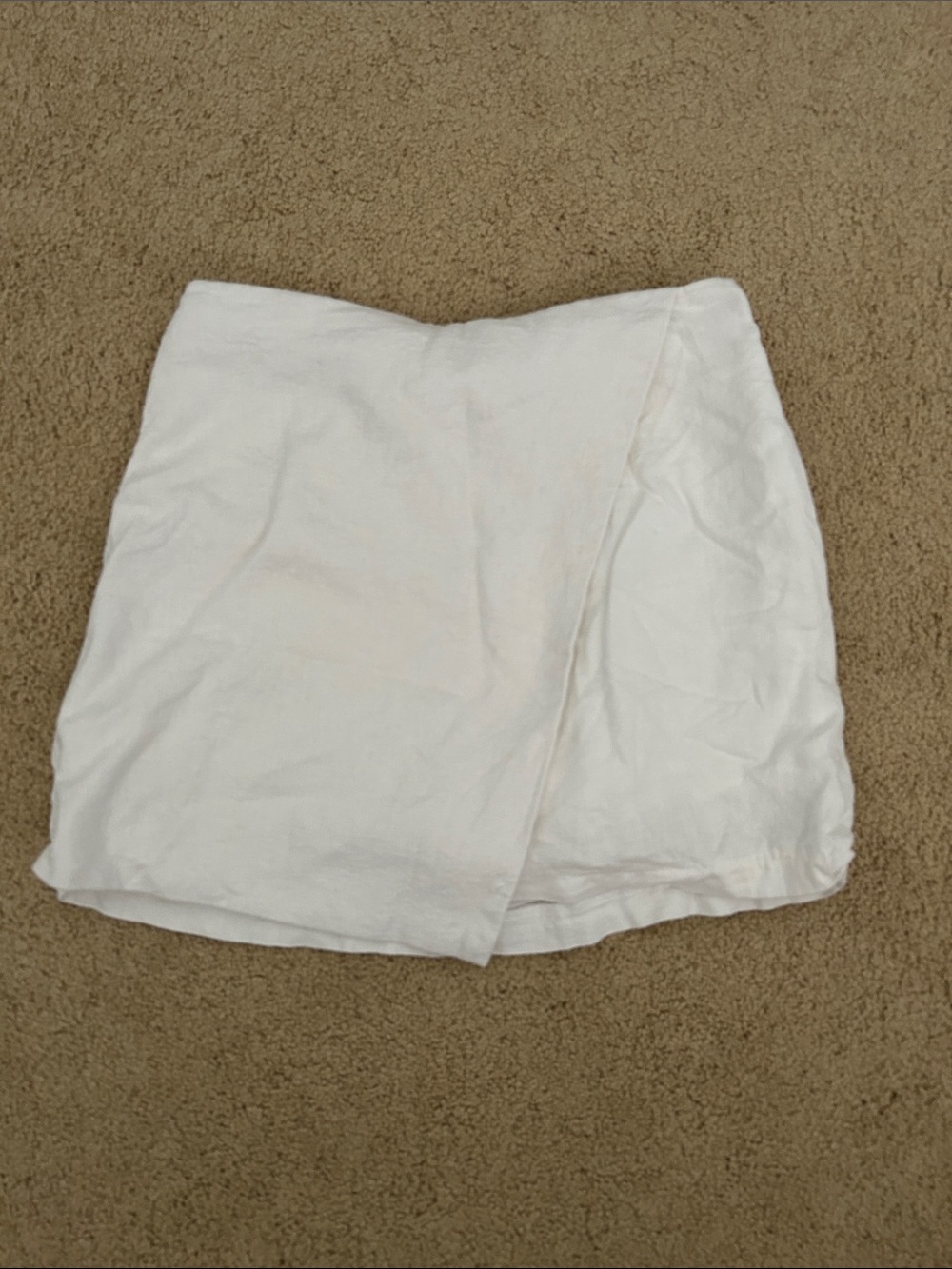 Abercrombie & Fitch White Linen-Blend Mini Skort